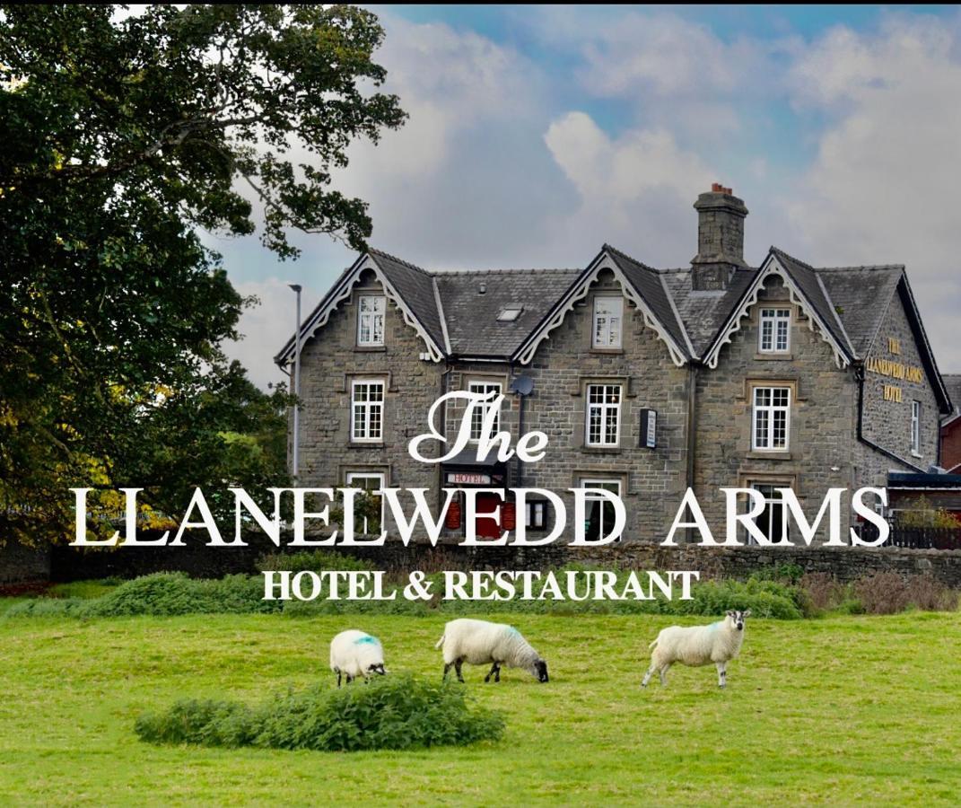 The Llanelwedd Arms Hotel Builth Wells Esterno foto