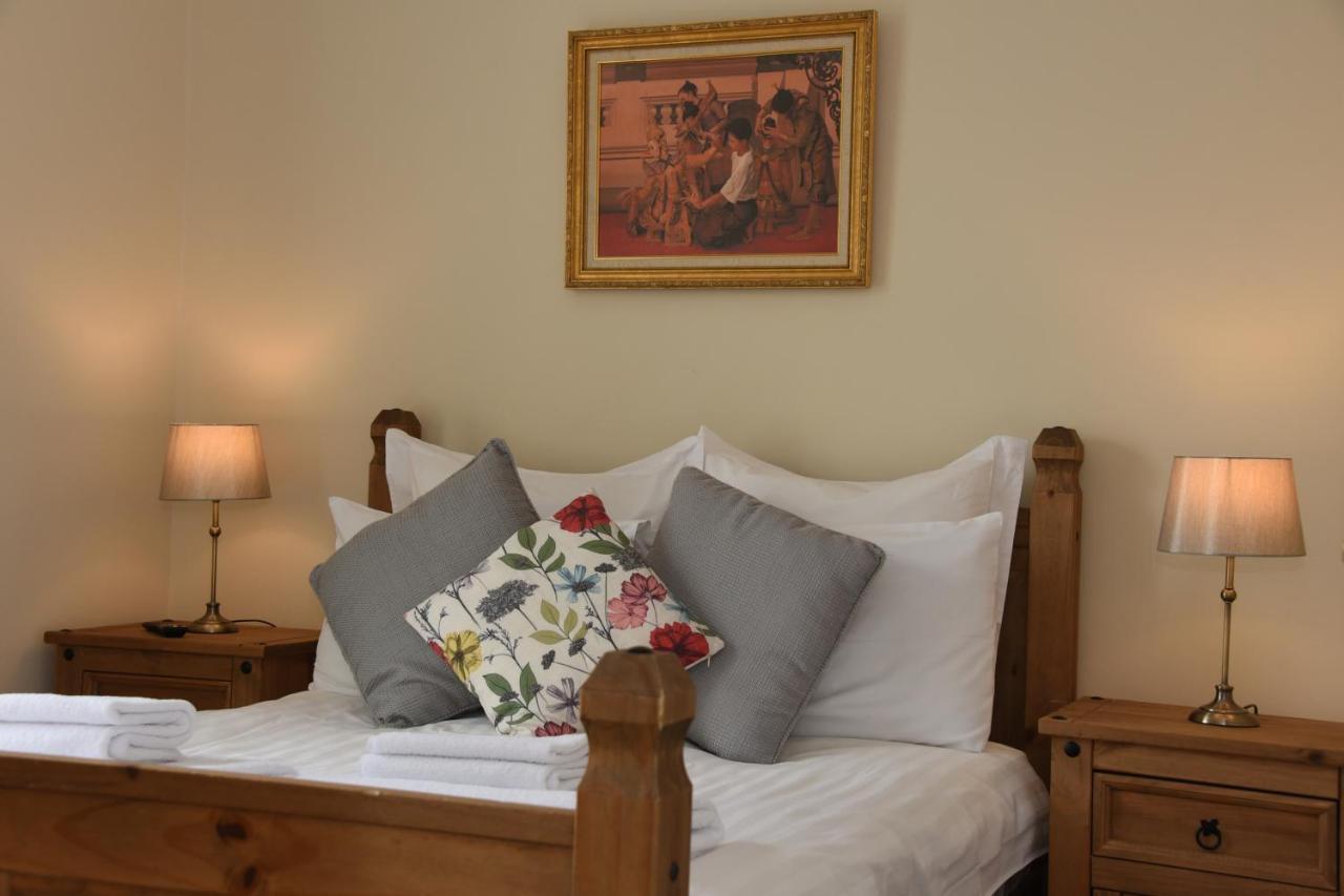 The Llanelwedd Arms Hotel Builth Wells Esterno foto