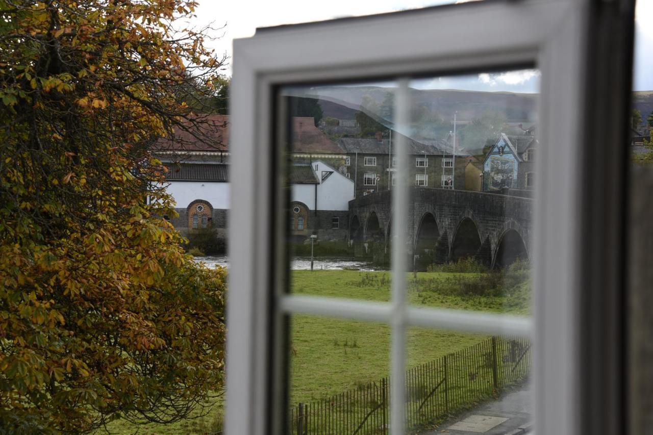 The Llanelwedd Arms Hotel Builth Wells Esterno foto