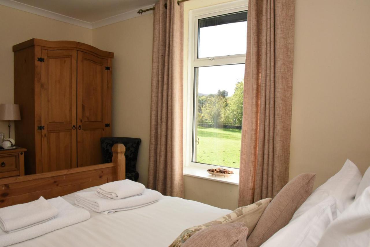 The Llanelwedd Arms Hotel Builth Wells Esterno foto