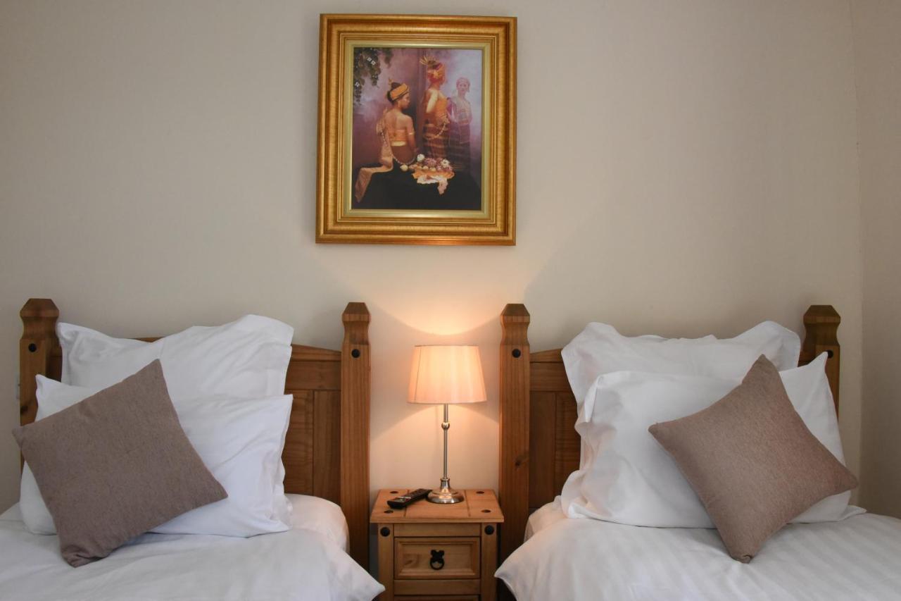 The Llanelwedd Arms Hotel Builth Wells Esterno foto
