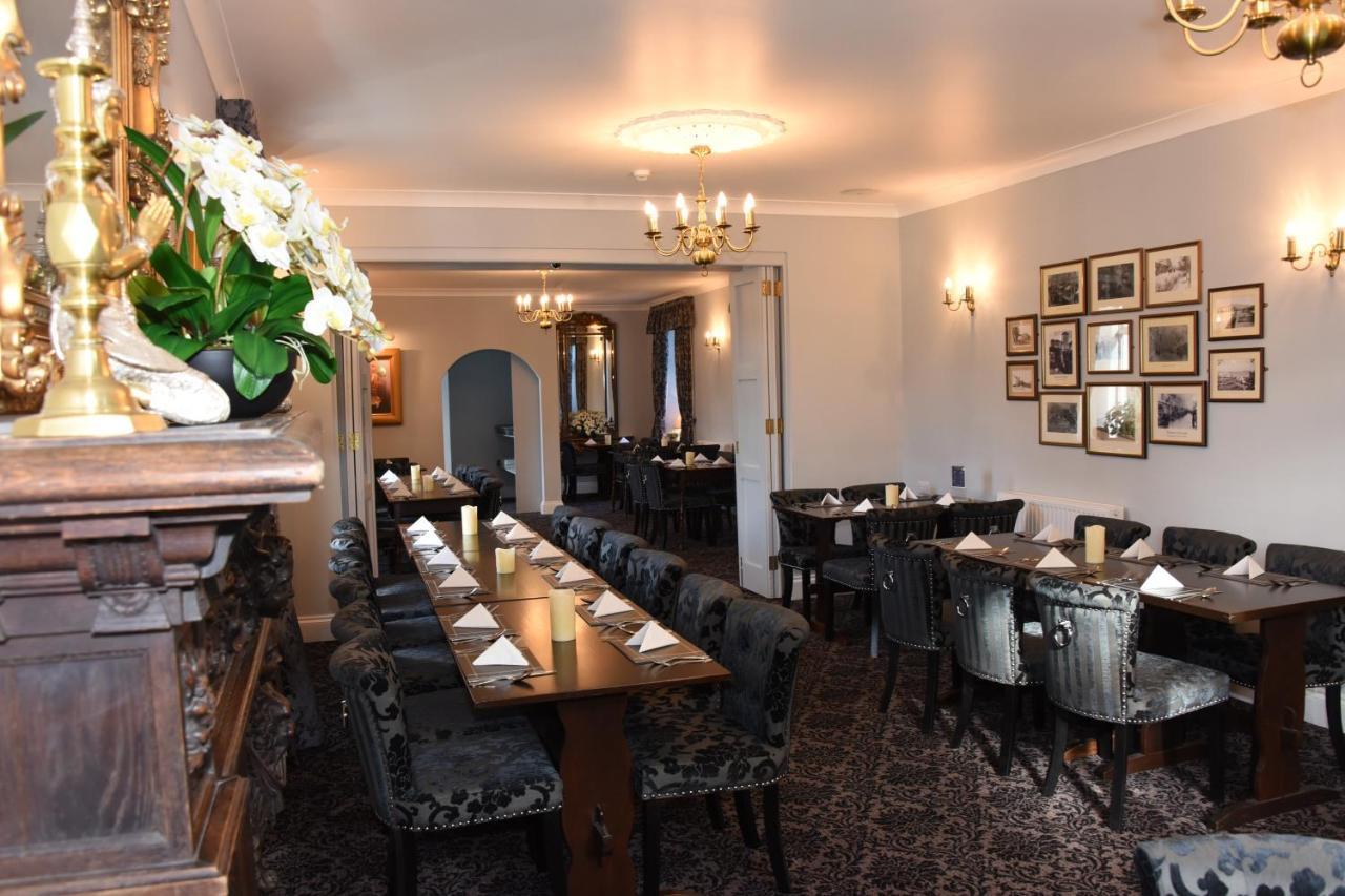 The Llanelwedd Arms Hotel Builth Wells Esterno foto