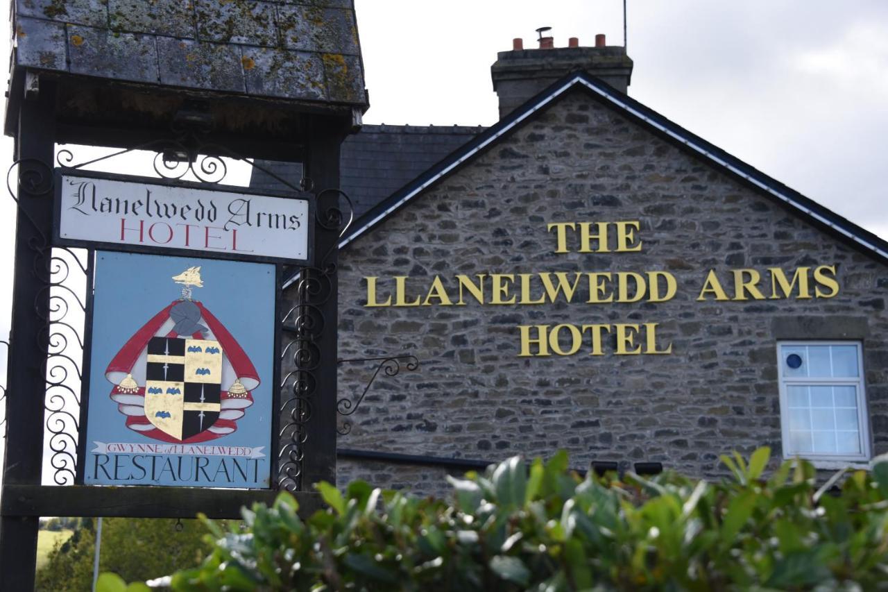 The Llanelwedd Arms Hotel Builth Wells Esterno foto