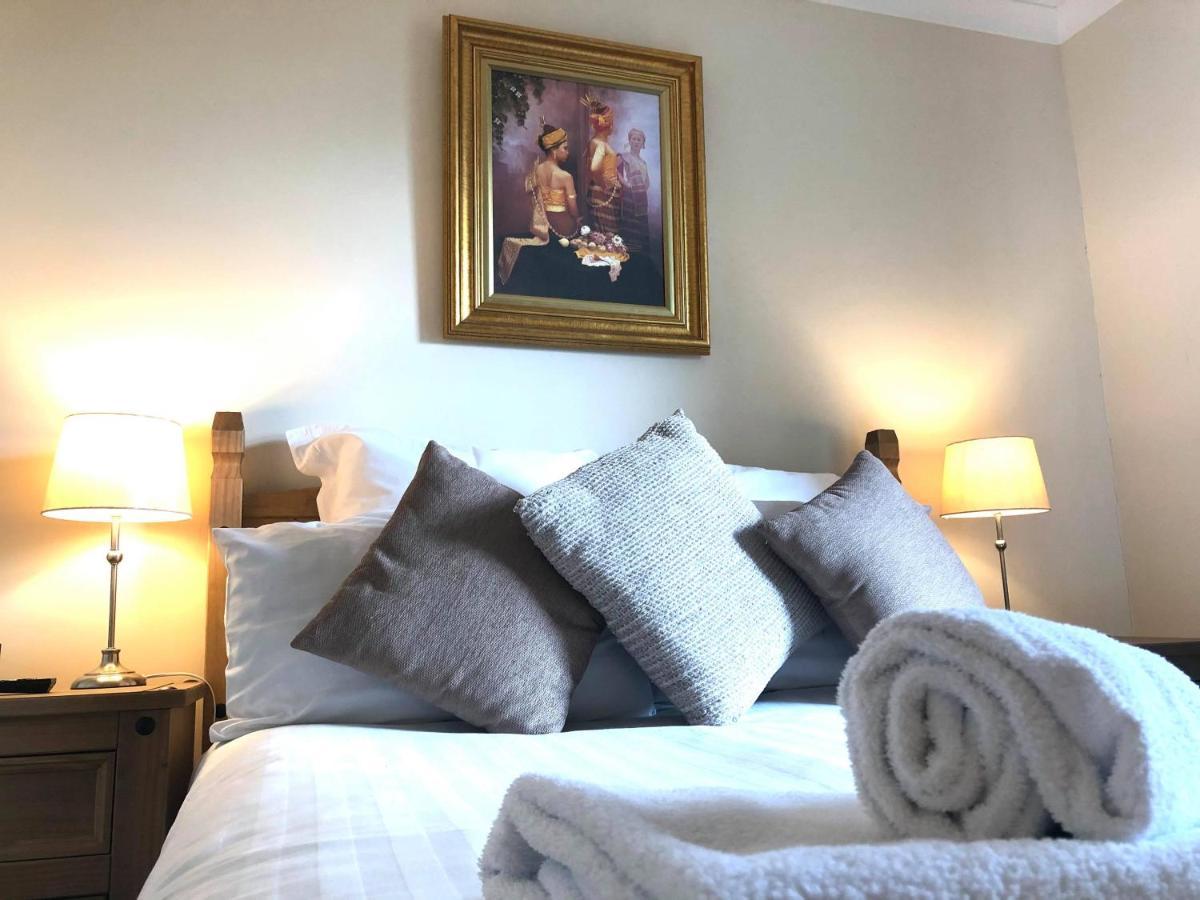 The Llanelwedd Arms Hotel Builth Wells Esterno foto